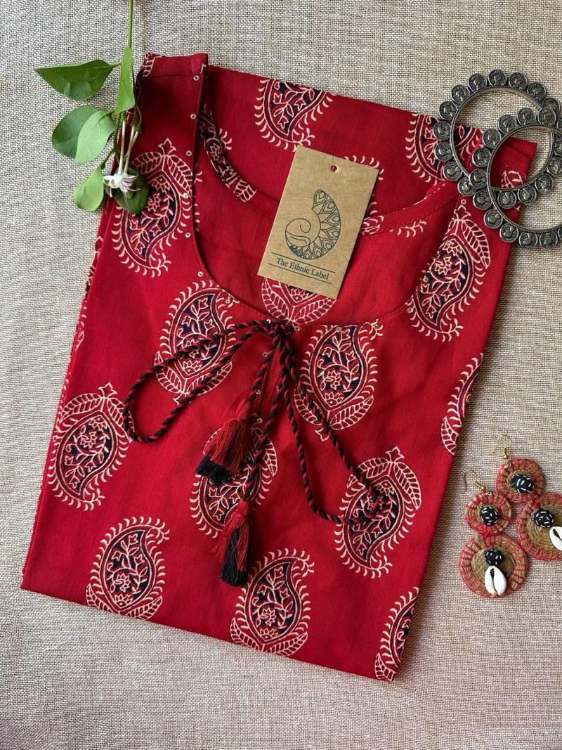 IMG_4167_2-scaled-1.jpg "Paakhi" Deep Red Paisley Hand Block Printed Cotton kurta - Image 1